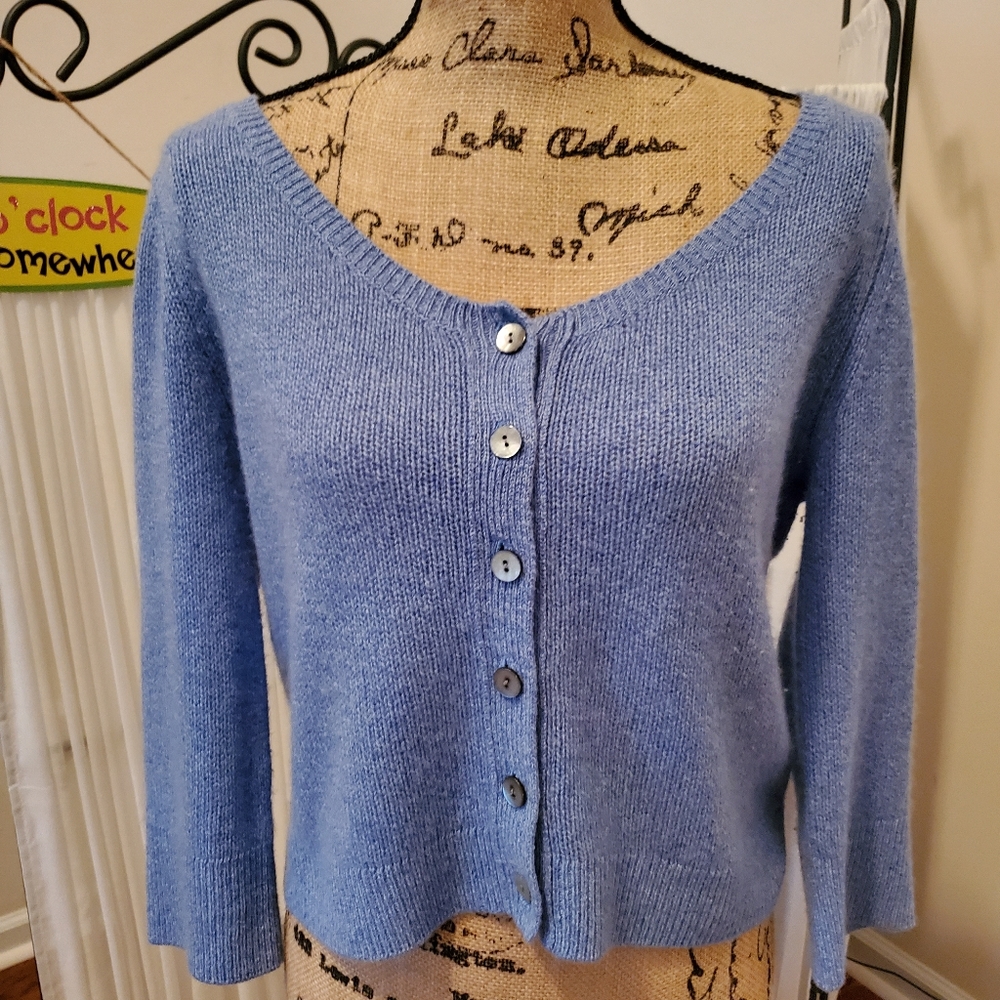 Cashmere  Gorgeous baby blue cashmere sweater